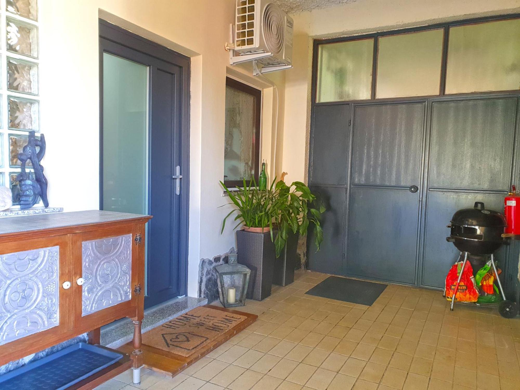 Apartment With Terrace Nona Pavla トールミン エクステリア 写真