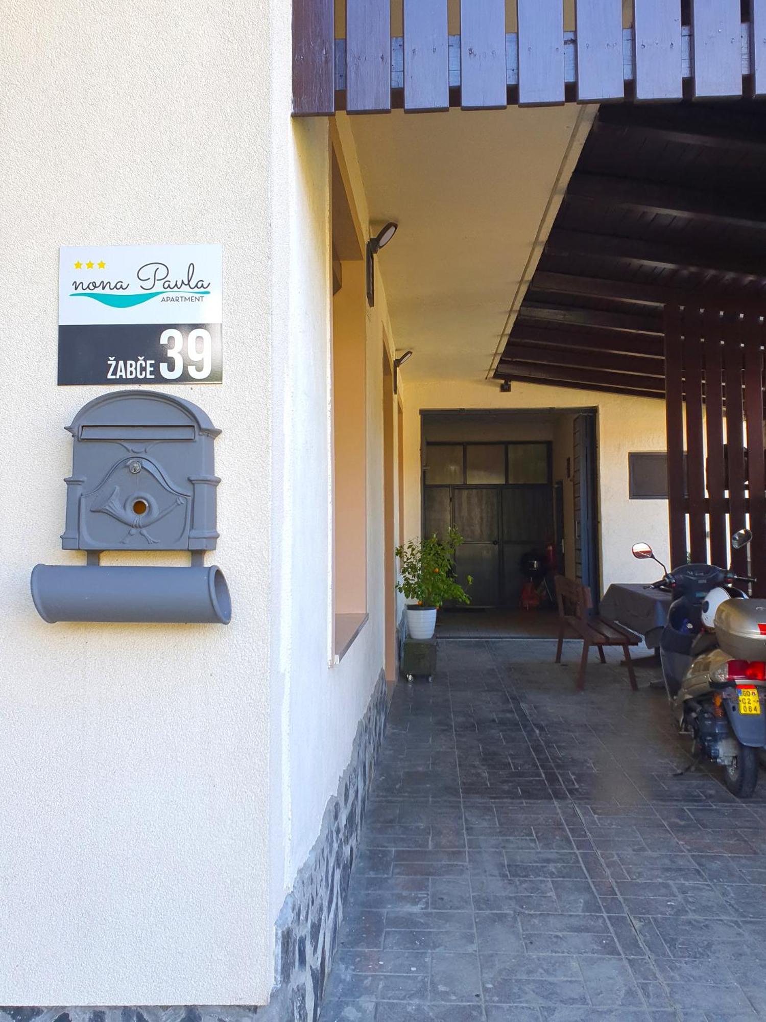 Apartment With Terrace Nona Pavla トールミン エクステリア 写真